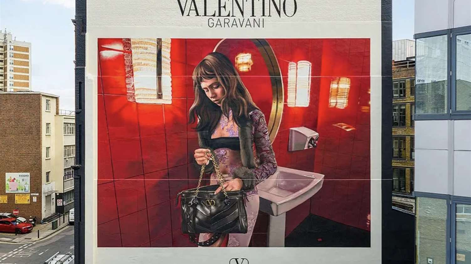 We helped Clairo make her mark in London, as the star of Valentino Garavani’s “Le Méta Théâtre Des Intimités” campaign. Our mural was the London centrepiece of this global campaign, hand-painted in hyper realistic detail on our Tabernacle Street wall in S